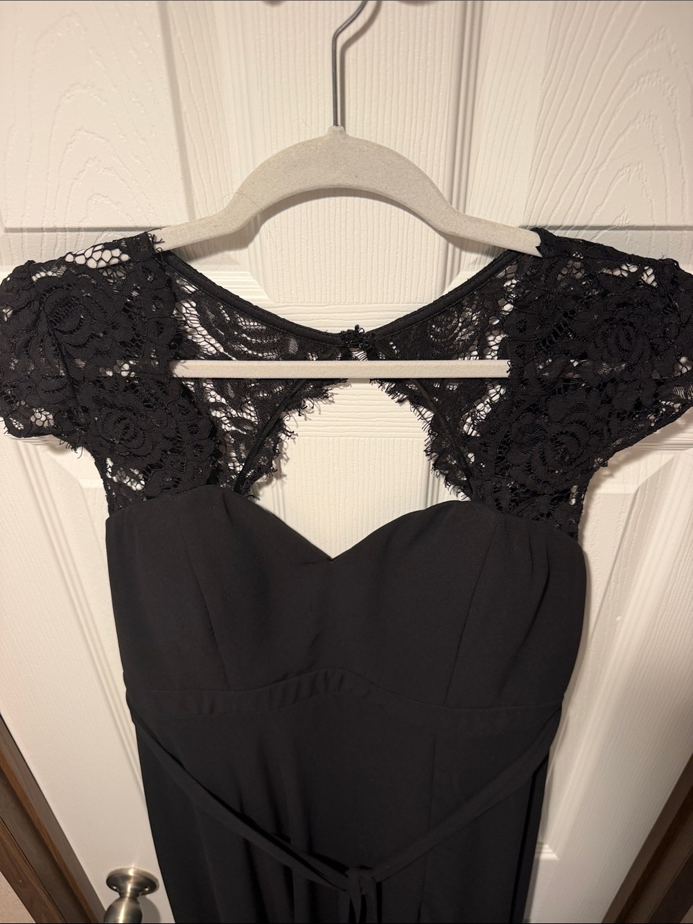 Lulu's Black Lace Cap-Sleeve Maxi Dress